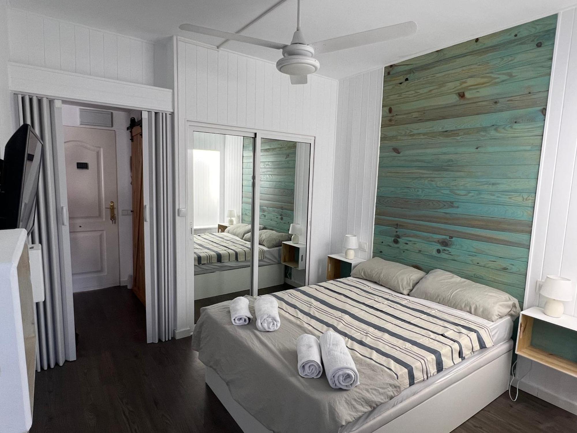 Mediterra Home Beach View กัลเป ภายนอก รูปภาพ